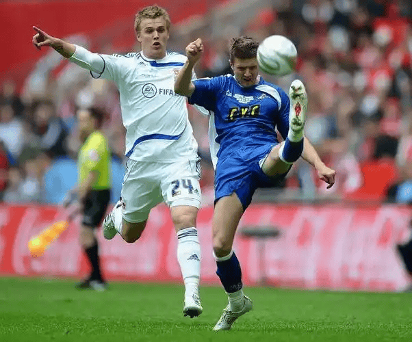 周一015西甲 赫罗纳VS比利亚雷亚尔，赛前全方位分析及比分预测